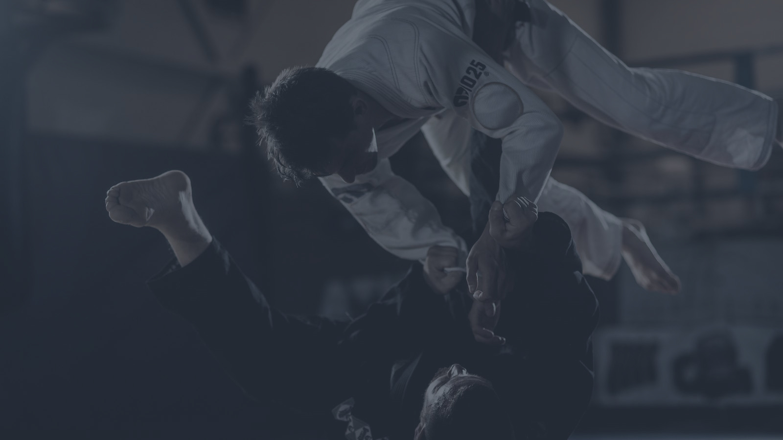 Professor Aldo Lobato teaching on the mats at Gracie Humaita Wembley